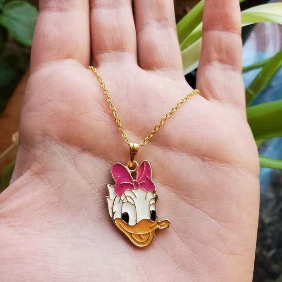 Jewelry New Gold Daisy Duck Necklace Poshmark